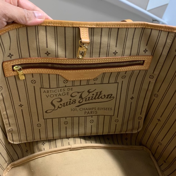 ❌sold❌ Price!Authentic Louis Vuitton never-full E - Picture 2 of 16